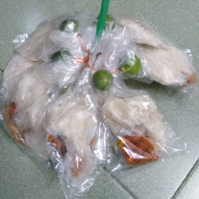 Bánh tráng xâu sate tắc