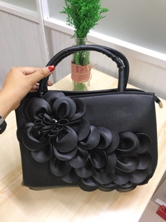 Túi công sở đuôi công