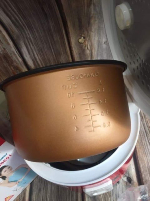 🍒🍒Nồi cơm nắp gài Sunhouse SHD 8601 | BigBuy360 - bigbuy360.vn