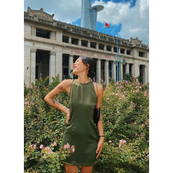 Váy Ngắn Lụa Cổ Yếm Dáng Ngắn Chimi Dress | FLANH