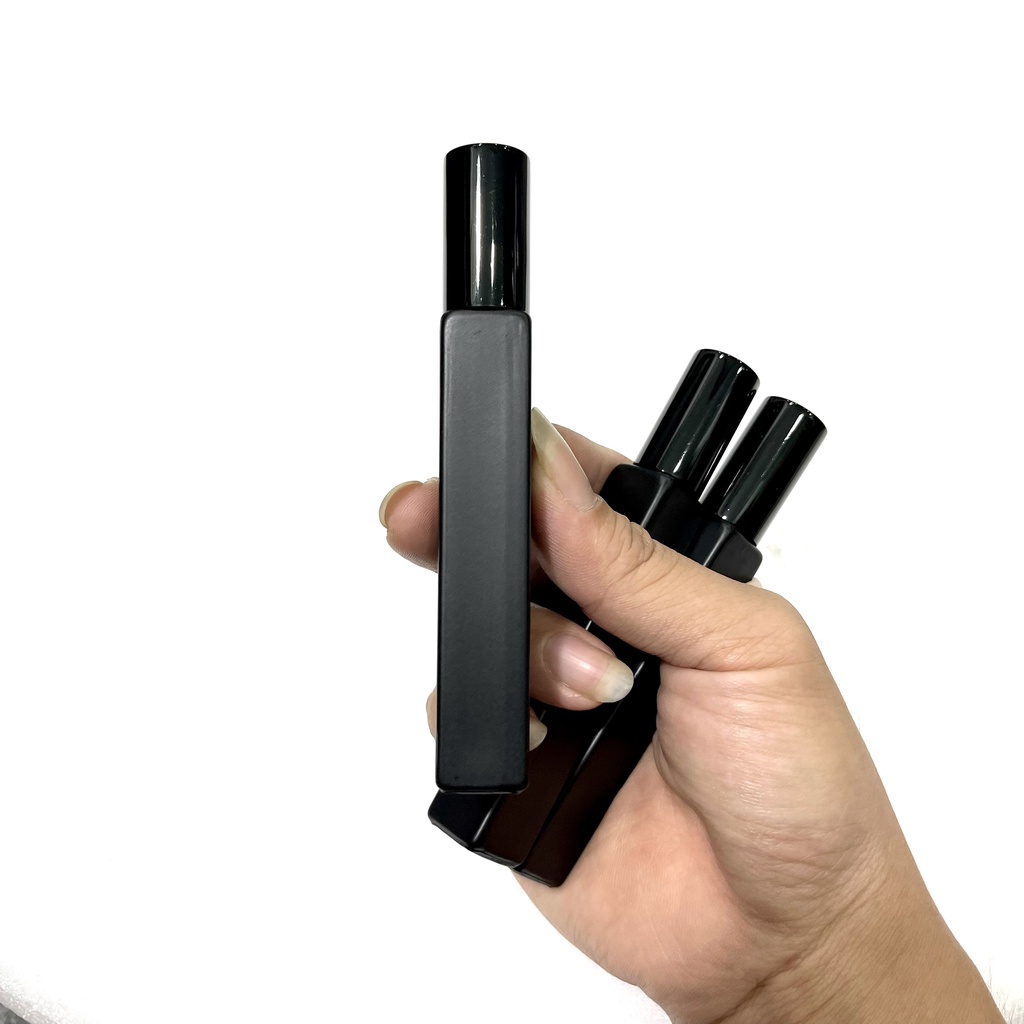 Chai-Lọ Đựng Nước Hoa Trụ Vuông Sơn Đen Dung Tích 10ML