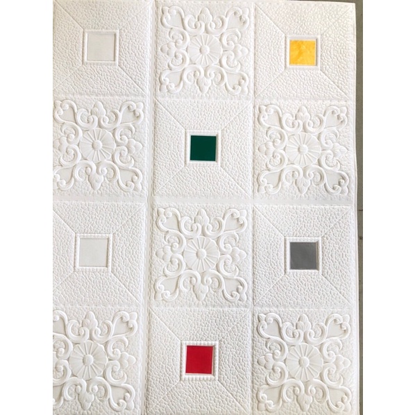 Xốp dán tường 3D Hoa văn tim có tem màu kèm theo 70x70cm