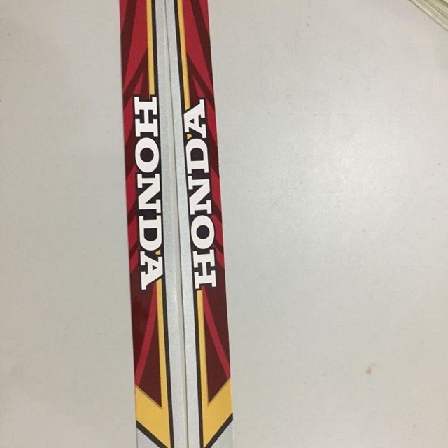 Tem Thái Lửa gắn xe dream - Tem Thái đỏ gắn xe dream Thái và Dream Việt các đời ( LOẠI ĐẸP )