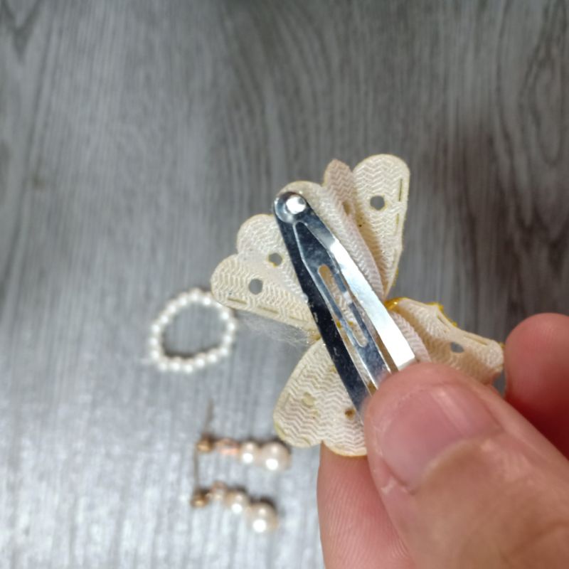 Bộ trang sức cho búp bê 60cm gồm 2 món vòng cổ,bông tai