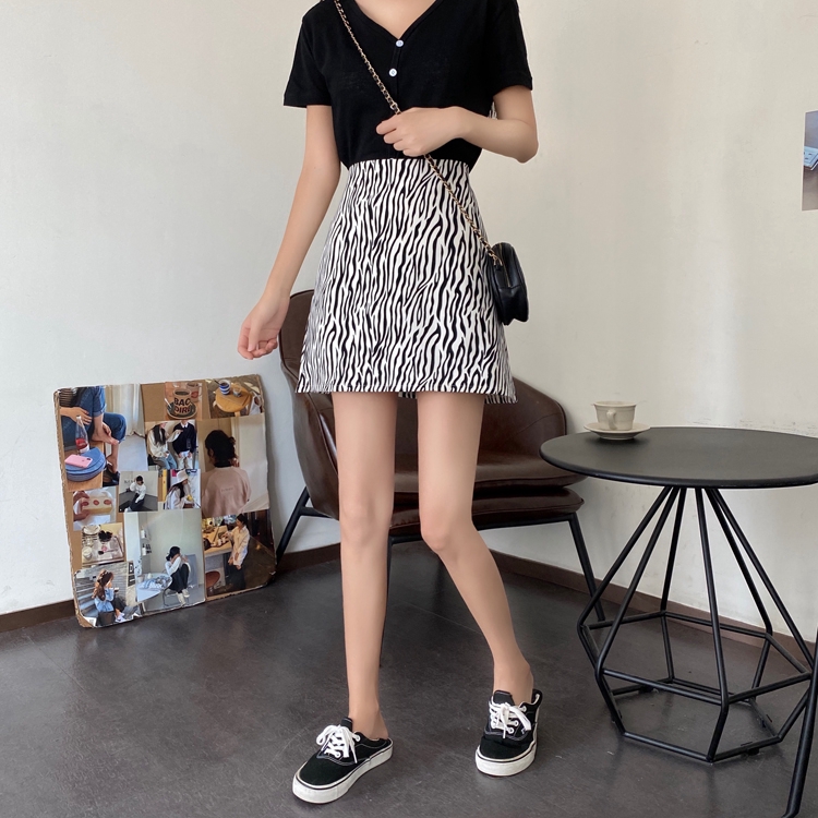 Chân váy chữ A lưng cao in họa tiết ngựa vằn cho nữ | BigBuy360 - bigbuy360.vn