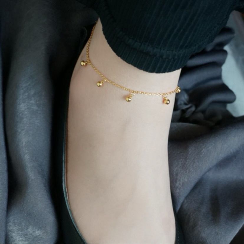 Lắc chân titan nữ không gỉ 7 viên bi nhỏ cá tính sáng màu sử dụng hằng ngày