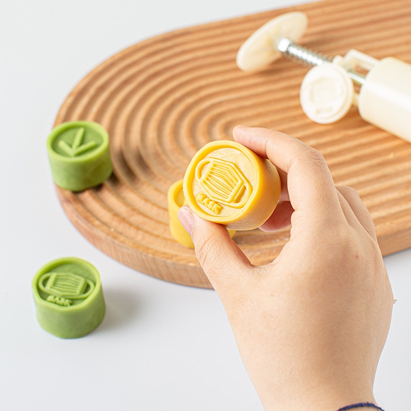 Khuôn Ấn Tay Làm Bánh Hình Hạt Đậu Mung 3D Kèm 2 Con Dấu 30g