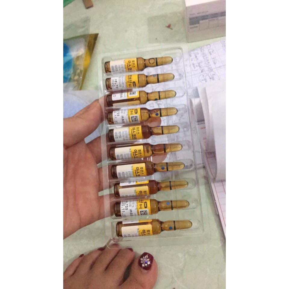 10 ống vitamin C - Giúp da sáng bóng, mịn màng