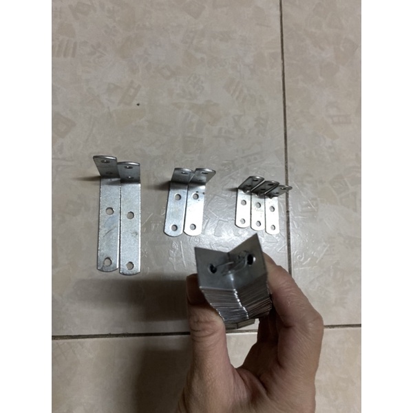 Ke góc chứ L ,bản rộng 2cm ,nhiều cỡ