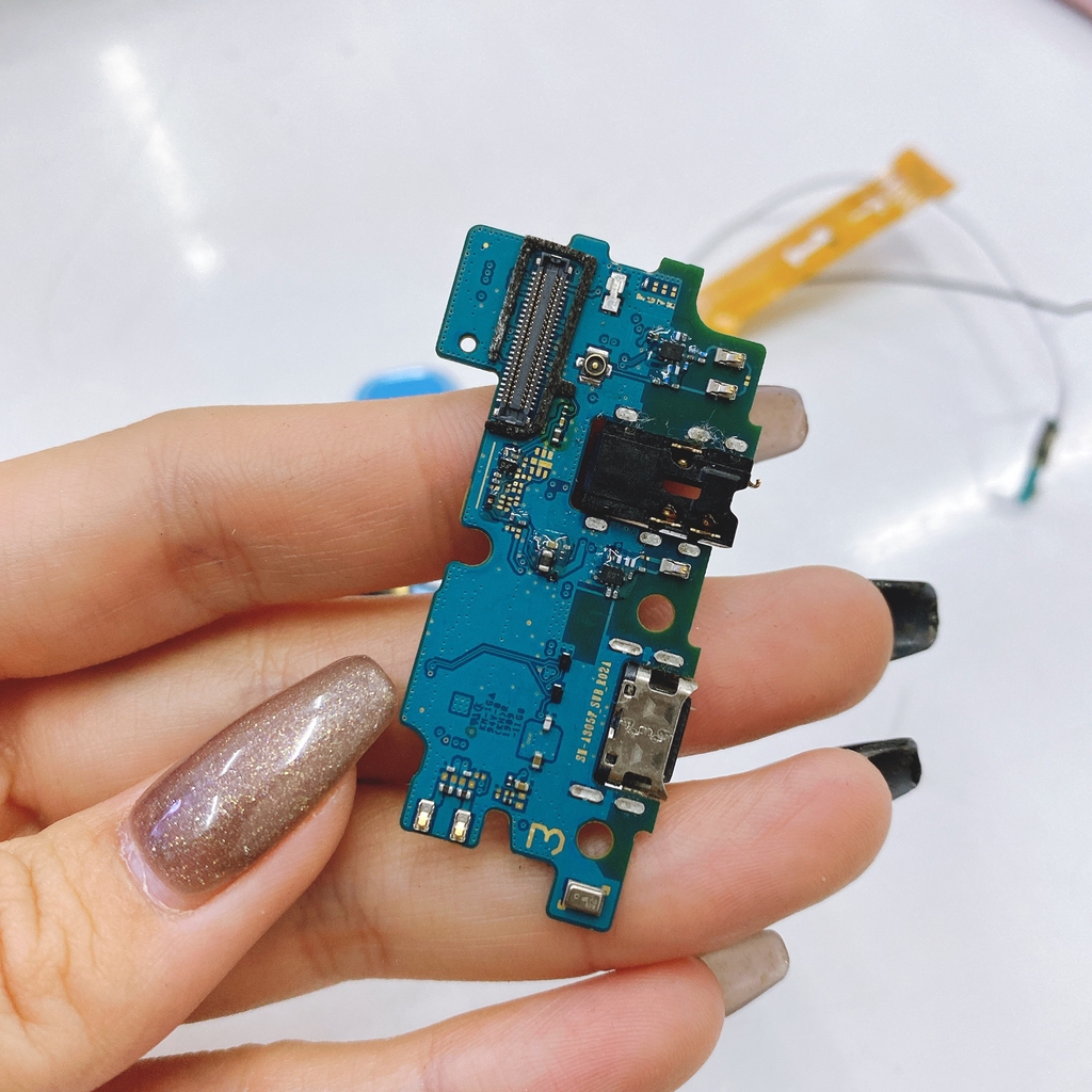 Cụm chân sạc Samsung A30 A305  , mạch sạc Samsung A305 linh kiện loại tốt, bảo hành đổi trả