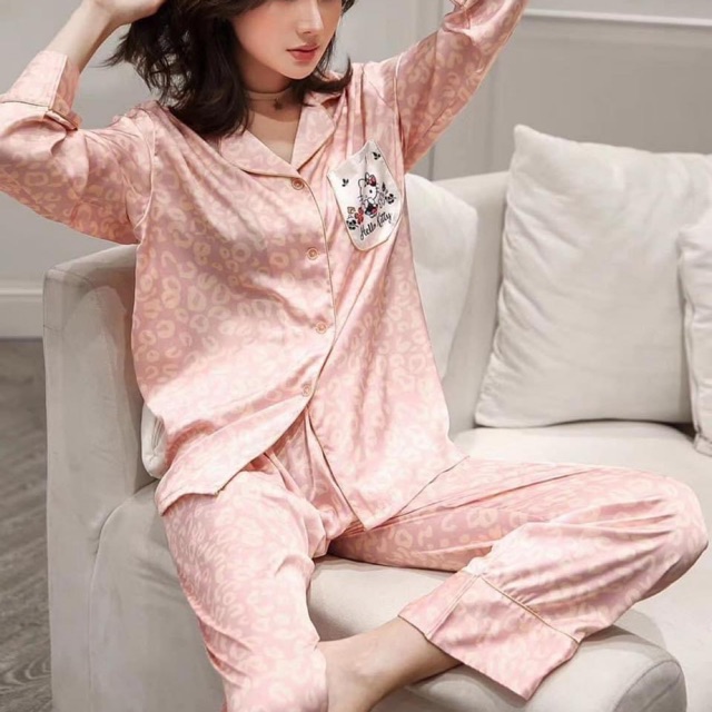 Đồ bộ pijama tay dài hello kitty🤩🤩🤩
