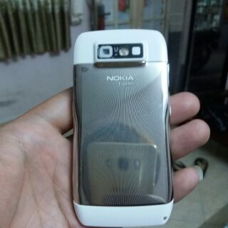 Nokia E71