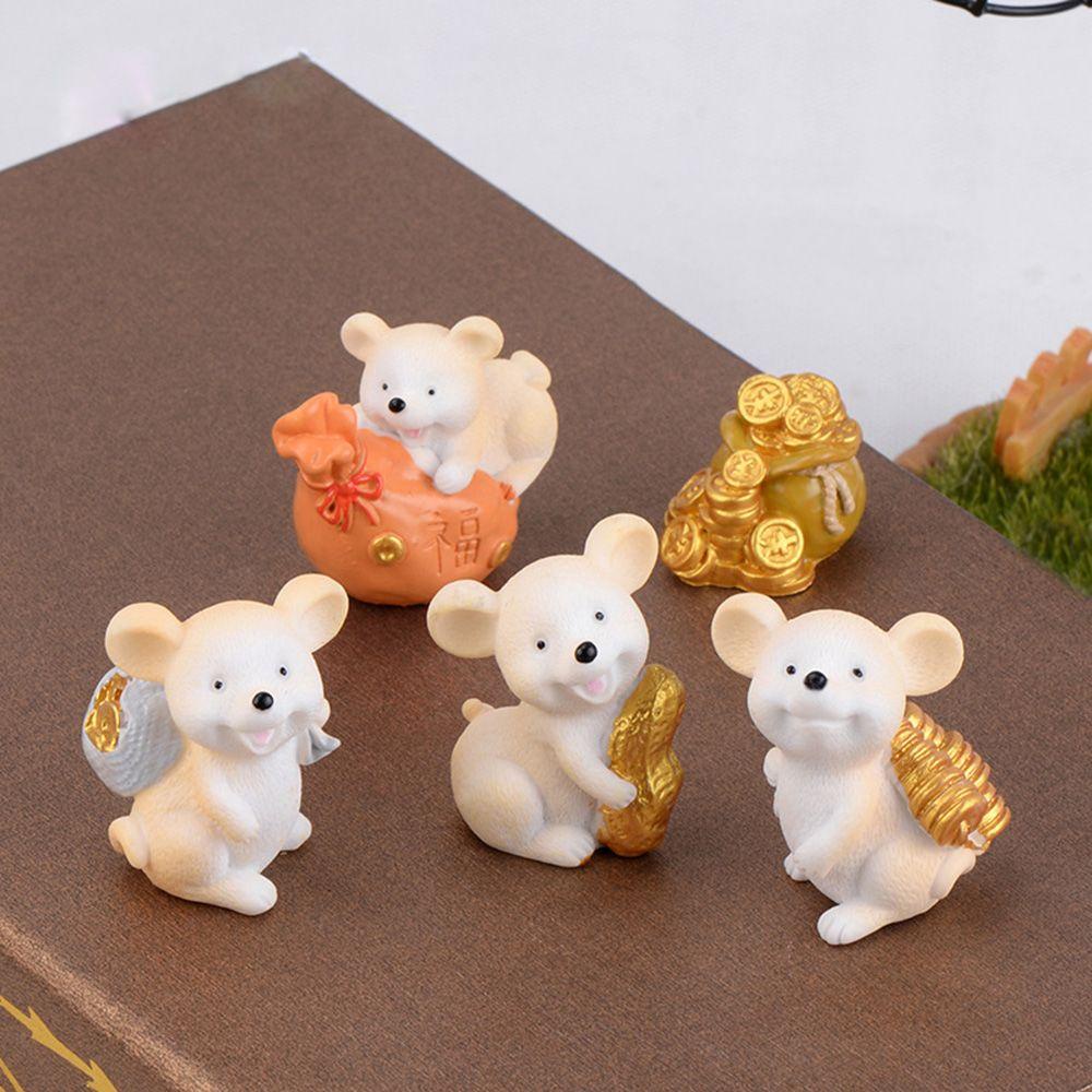 Mô Hình Chú Chuột Trang Trí Sân Vườn