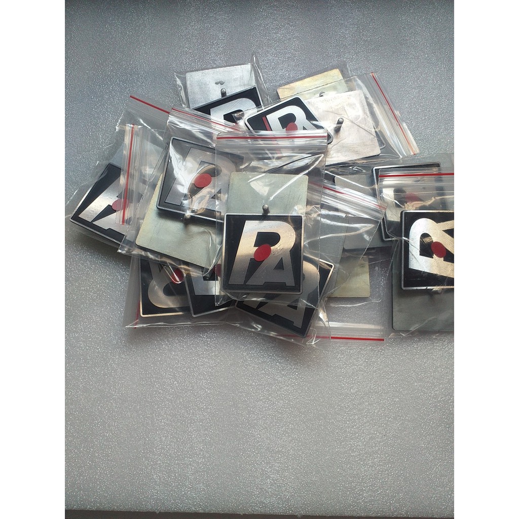 TEM NHÔM DÁN THÙNG LOA LOGO PA VUÔNG LOẠI TỐT 5cm x 5cm - GIÁ 1 CẶP