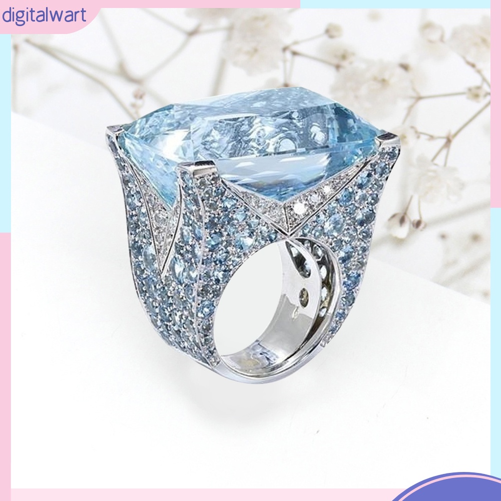 Nhẫn đính đá kim cương thời trang dành cho nữ