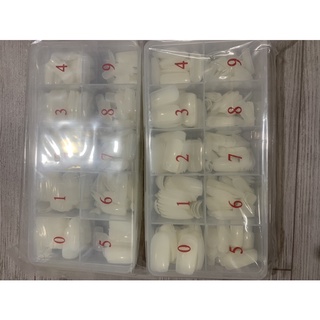 móng úp chân dài màu đục