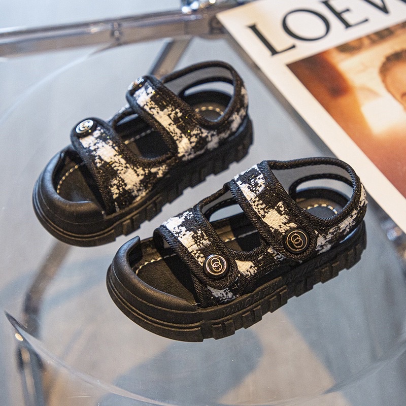 Sandal cho bé gái và bé trai hoạ tiết đính khuy từ 2-10 tuổi