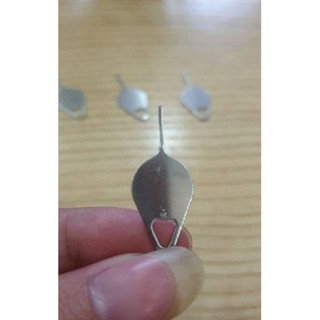 Que chọc sim chính hãng