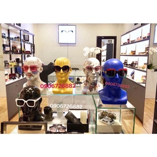 Đầu manocanh đeo kính