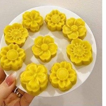 Khuôn trung thu,khuôn dứa 35gr -50gr nhiều mẫu