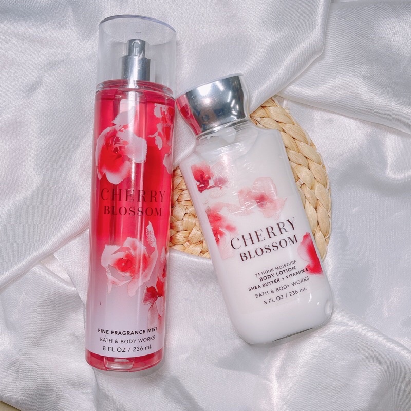 Bộ sản phẩm tắm dưỡng xịt thơm lưu hương mịn da Bath and Body Works Cherry Blossom