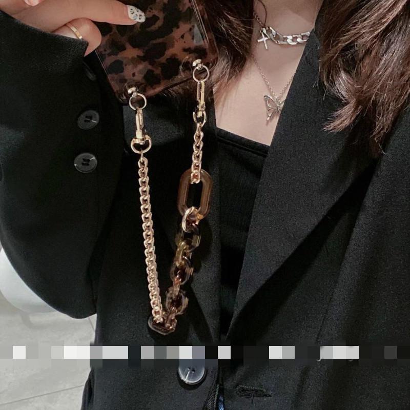 Ốp Điện Thoại Màu Hổ Phách Phối Dây Xích Cho Iphone 12 Apple 11pro Max Xr / Xs 7 / 8p | BigBuy360 - bigbuy360.vn