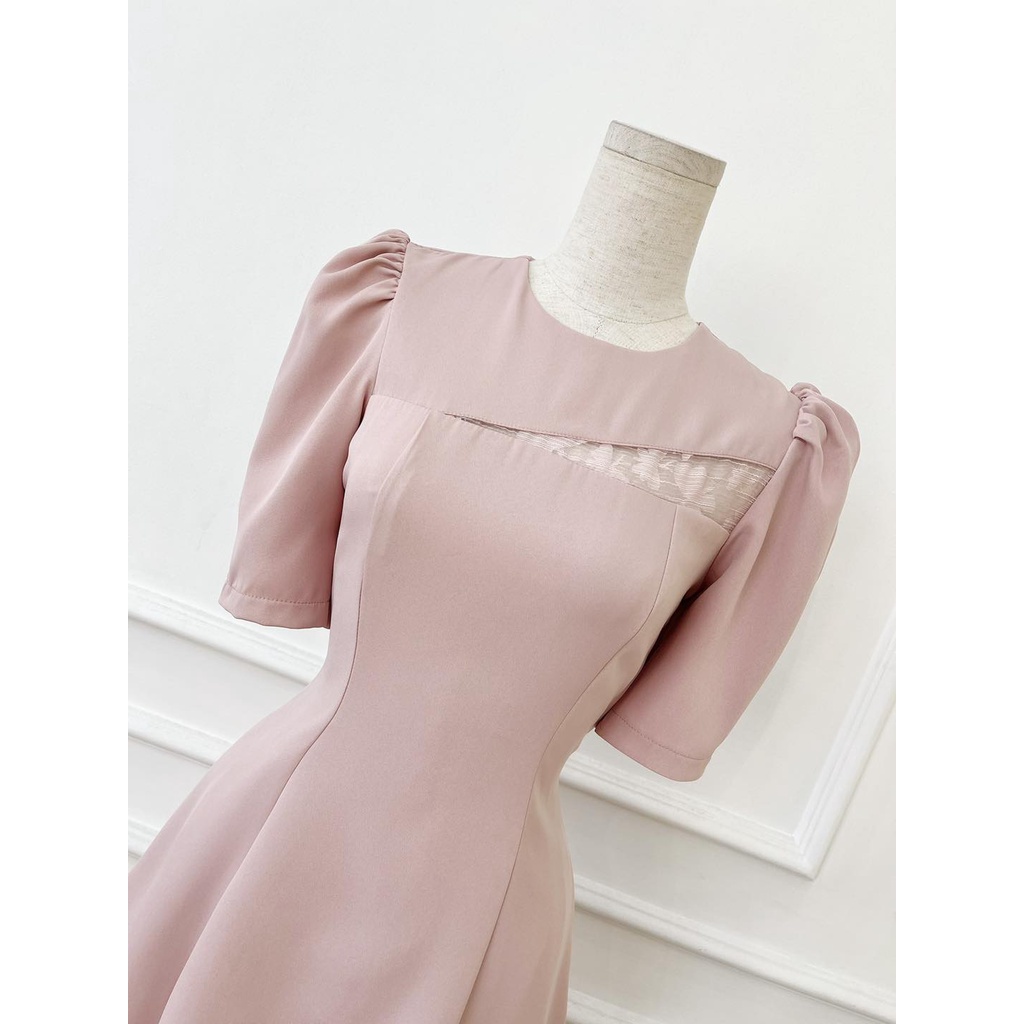 [HÀNG THIẾT KẾ CAO CẤP] Đầm Xòe Khoét Ngực Phối Ren Công Sở / Đi Tiệc Màu Trắng