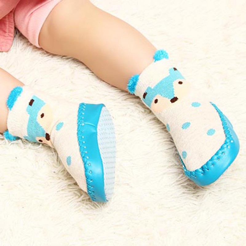 Giày tập đi chống trượt hoạ  tiết hoạt hình cho trẻ sơ sinh