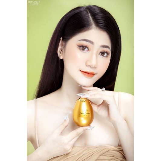 KEM FACE TRỨNG QUEENIE