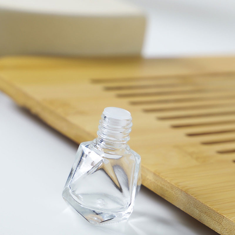 Lọ đựng nước hoa mini SEAMETAL bằng thủy tinh trong suốt hình tam giác trang trí nội thất xe hơi