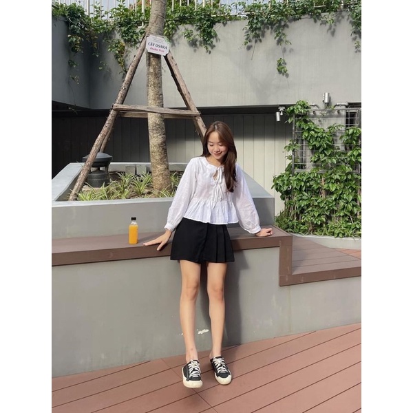 Set áo babydoll trắng buộc dây dáng croptop kèm quần váy xếp ly Ulzzang - có tách set