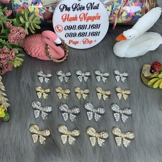 1 Charm Đá Cao Cấp : Nơ, Hoa gắn móng nail