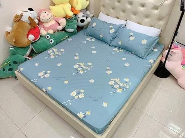 com bo 2 bộ ga gối lá chuối nâu+ lá trắng