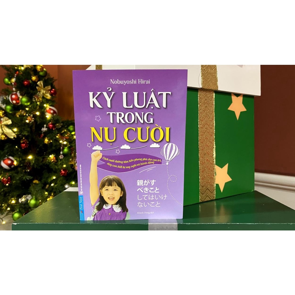 Sách - Kỷ Luật Trong Nụ Cười (Firstnews)