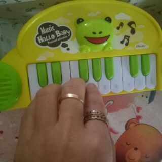 ĐÀN PIANO PHÁT NHẠC