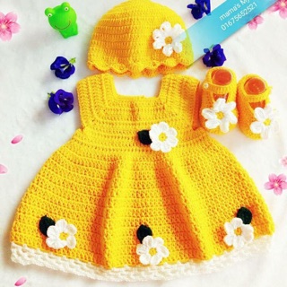 Set váy len vàng hoa trắng