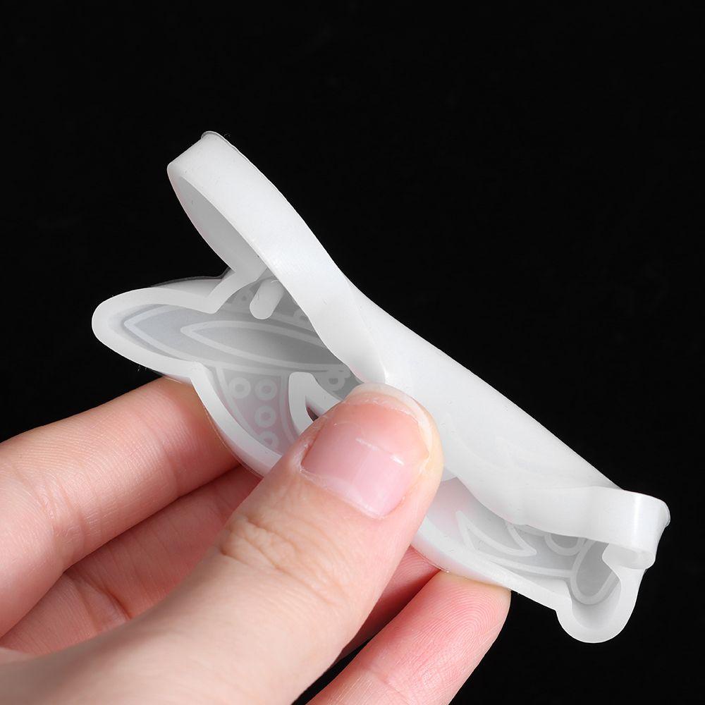 Khuôn Silicone Làm Bánh Hình Thỏ Đáng Yêu