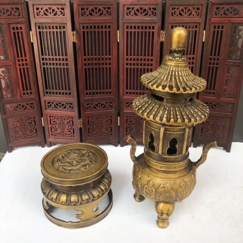 Tam chân hoả lư hương bát quái bằng đồng cao 30cm