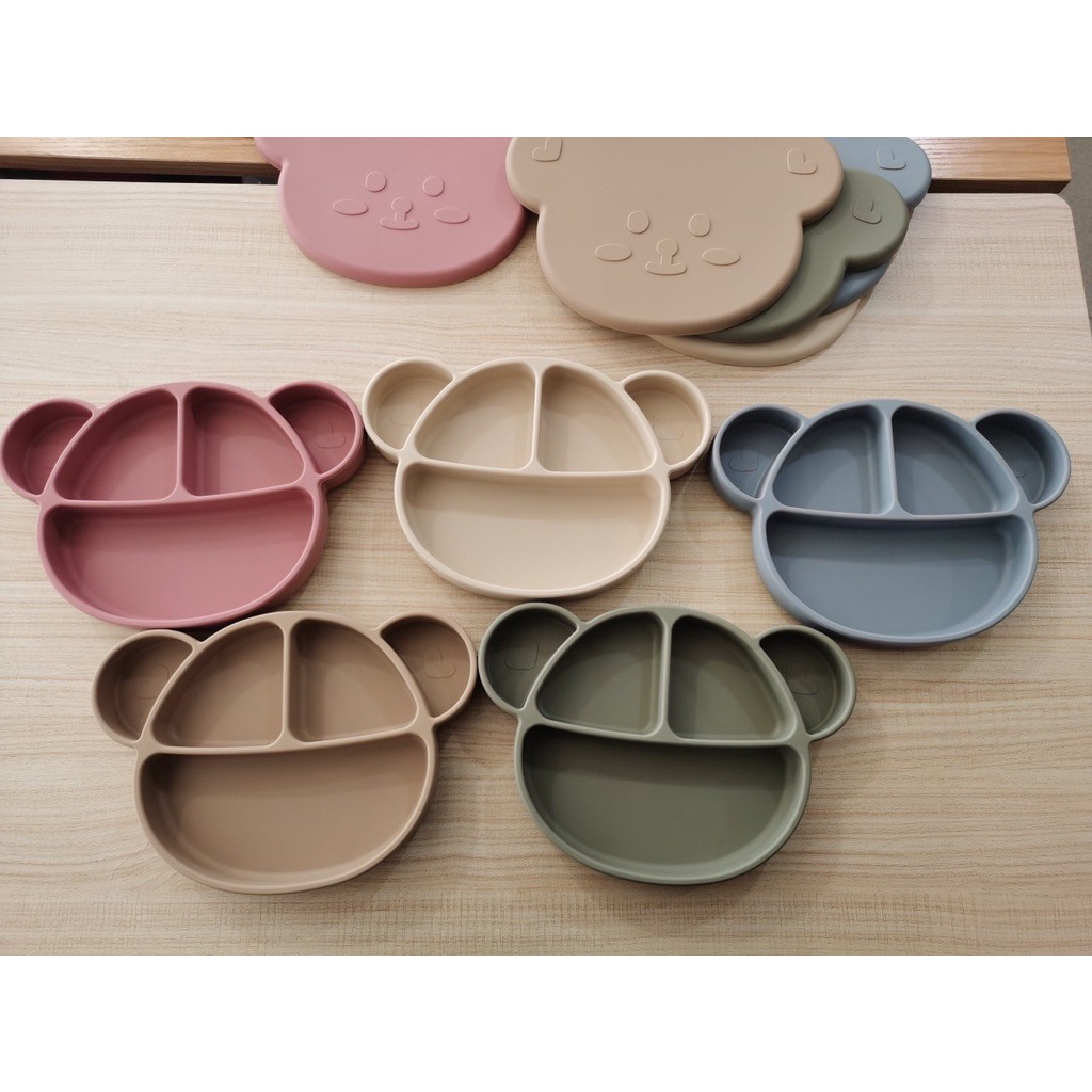 Khay ăn dặm hình gấu kèm nắp có đế hít-Combo đồ dùng ăn dặm: khay, set thìa dĩa inox, cốc 3in1, yếm máng silicon cho bé