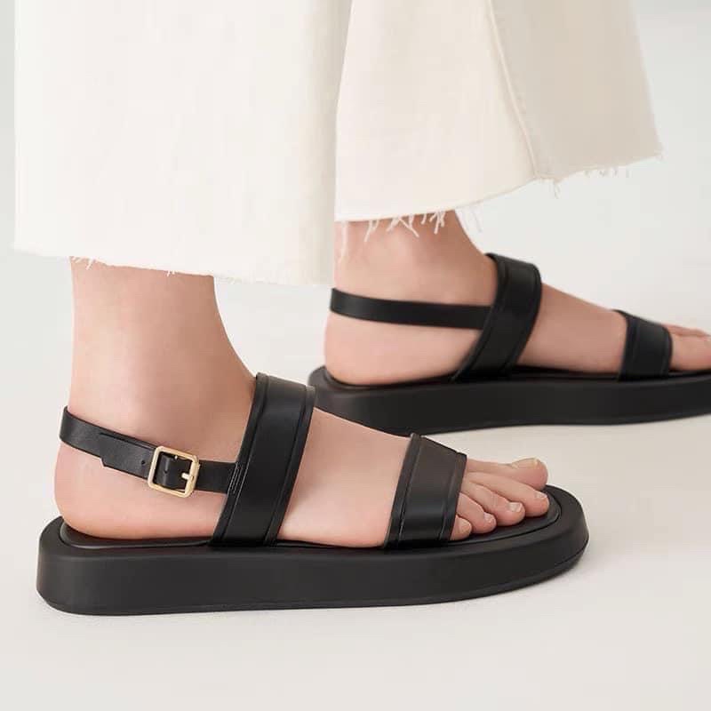 SANDAL CNK HOT HIT