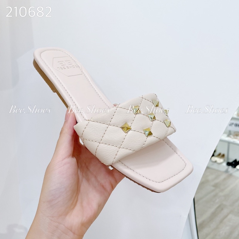 BEESHOES - DÉP ĐÍNH CƯỜM MŨI ĐEN - DÉP BỆT CÓ SẴN MÀU ĐEN - VÀNG - XANH - BE 210682