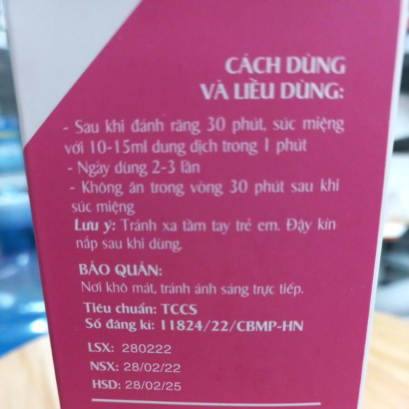Nước súc Vitadin Hương Cam và Bạc Hà