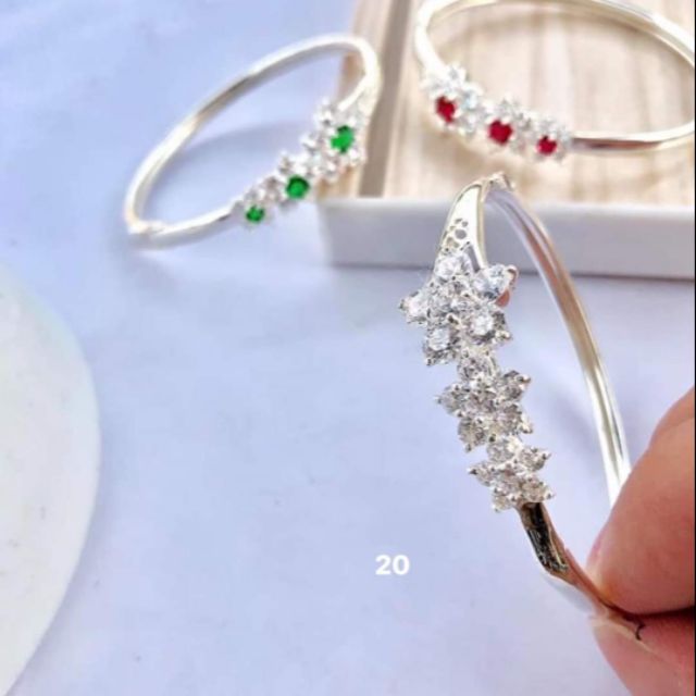 Lắc tay bạc cứng hoa 5 cánh đính đá có 3 màu mã 20
