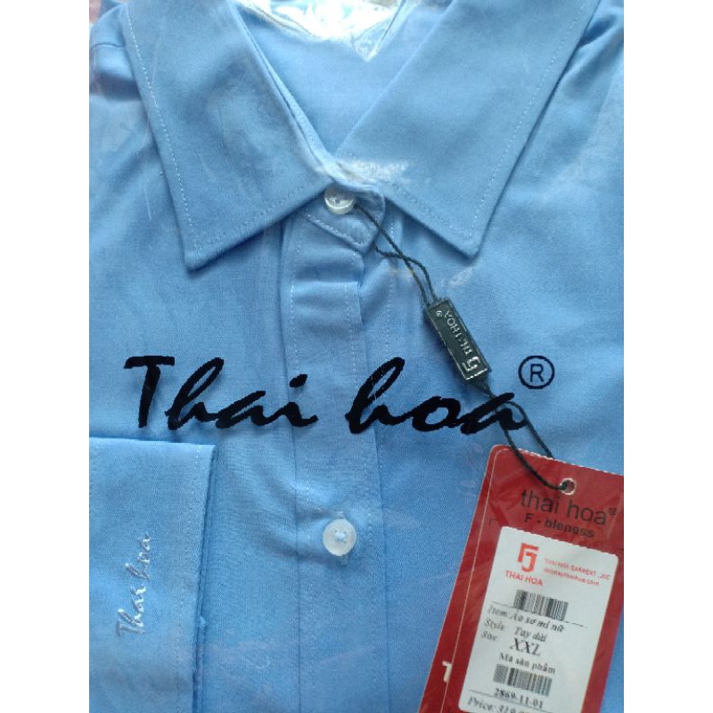 Áo sơ mi nữ Thái Hoà màu xanh dương vải sợi tre.