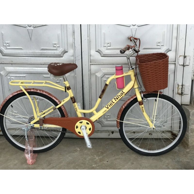 Xe đạp Việt Nhật LATTE mẫu mới 24-26 inh có chỗ để bình nước