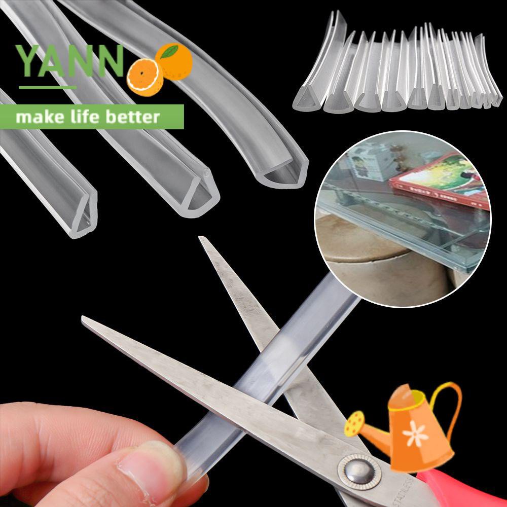 Cuộn băng keo dán viền cửa kính hình chữ U dài 2m siêu bền tiện lợi