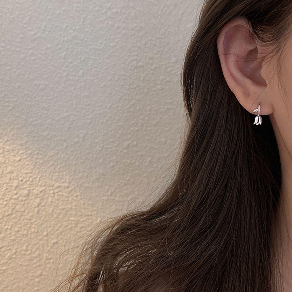 Khuyên Tai Hình Hoa Hồng Thời Trang Không Cần Xỏ Khuyên Dành Cho Bạn Nữ