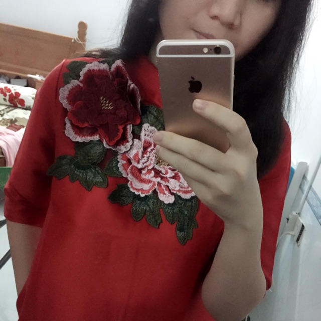 Áo dài đỏ