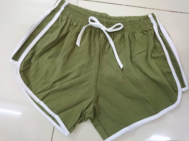 Quần đùi short nữ  thun cotton 100% thiết kế 3 sọc viền thể thao bên hông co giãn thoải mái thich hợp mặc nhà, tập gym.