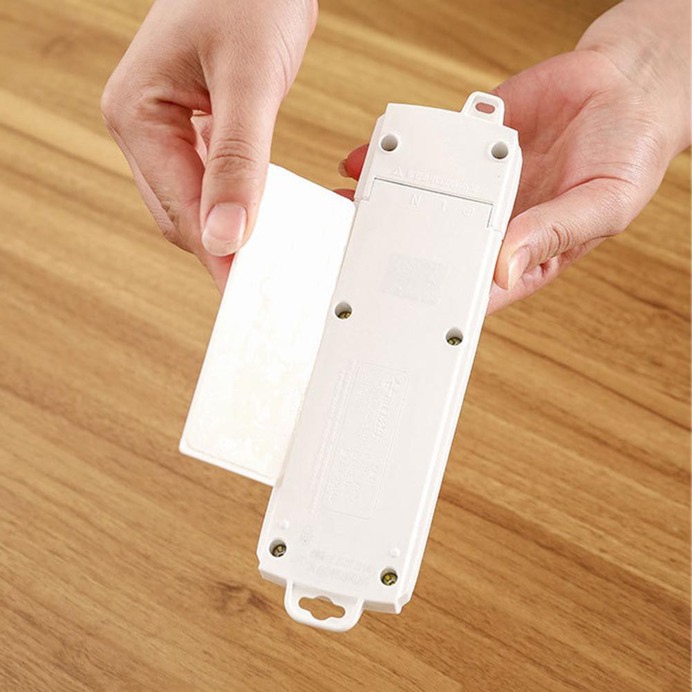 Ổ cắm gắn cố định trên tường đa năng tiện lợi cho nhà cửa